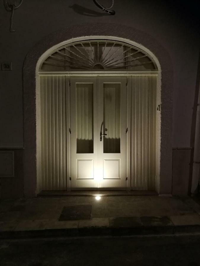 Solis Domus - Meridies 奥斯图尼 外观 照片